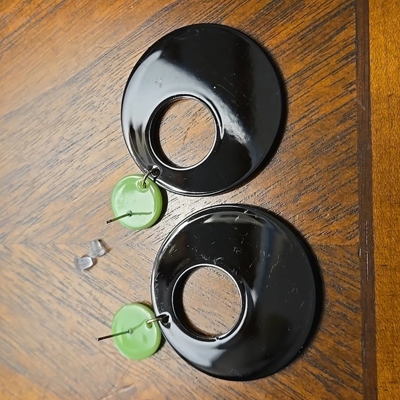 Round Polka Dot Geometric Acrylic Earrings - Picture 4 of 5